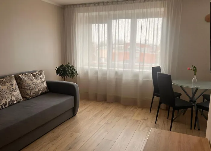 R Un S Apartment